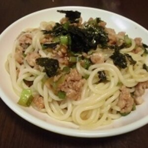 甘辛そぼろの和風パスタ